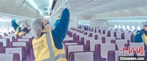 东航客舱部保障抗疫任务：铭记万米客舱的每一份平凡-中国民航网