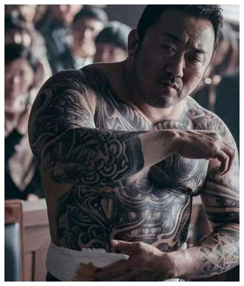 他被称为“韩国版巨石强森”，手臂肌肉实在太夸张！|冠军|马东锡|手臂_新浪新闻