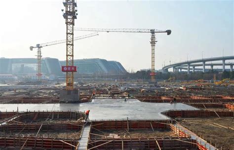 上海市长宁区人民政府-区情-长宁这个新地标——“海粟文化广场”主楼建筑已完成结构封顶