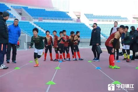 镇江组建U9-10足球队备战2022年省运会_今日镇江
