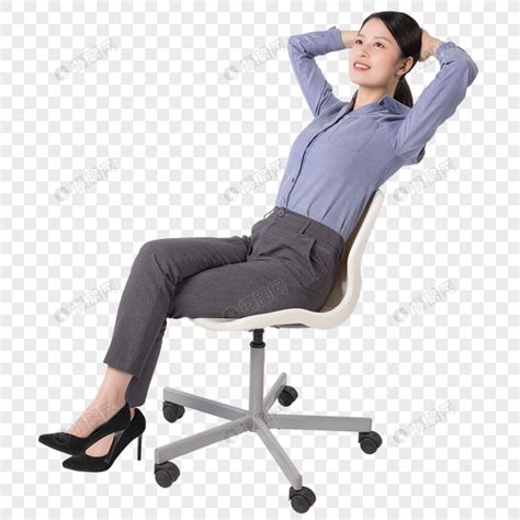 坐着的女人图片
