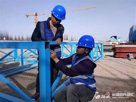 喀什经济开发区37个重大项目集中开复工-新华网