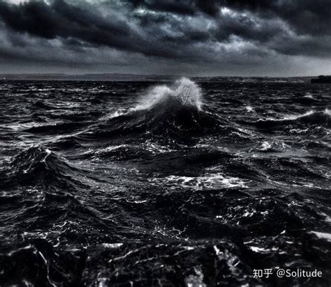 暗云天空海景风暴黑暗海洋多云天气液体海浪波浪高清图片下载-正版图片320256325-摄图网