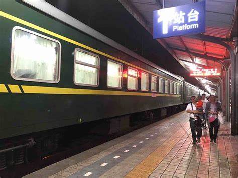 宁波-余姚城际列车开通照片