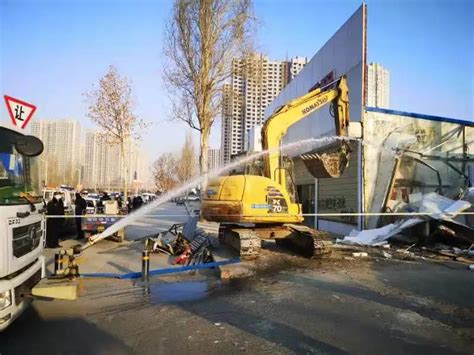 机械拆除一座旧办公楼高清图片下载-正版图片502720728-摄图网