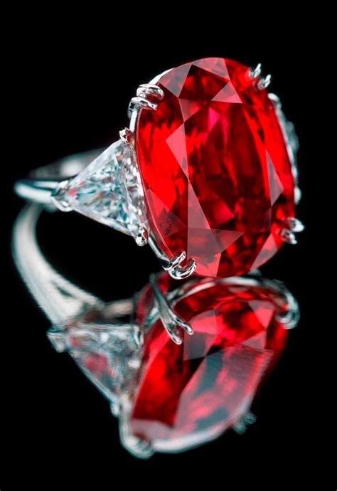 红宝石的魅力|那些传奇的红宝石盘点_珠宝学院_MEMORA/诗普琳