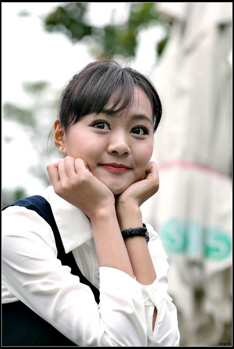 大眼妹妹图片