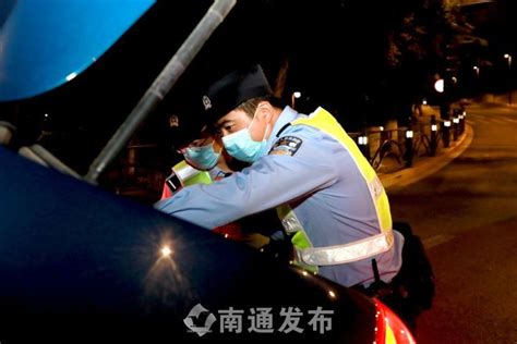 专找酒驾司机碰瓷并敲诈勒索，浙江瑞安警方抓获8名嫌犯