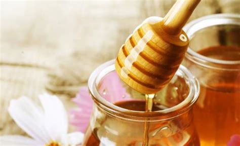 【蜂蜜水】蜂蜜水的作用与功效，喝蜂蜜水的好处，蜂蜜水减肥_PClady百科_太平洋时尚网