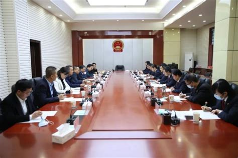 庆阳市中级人民法院召开优化法治化营商环境律师座谈会