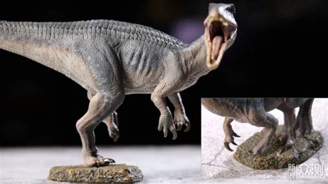 侏罗纪世界：食肉重爪龙如何对付暴虐龙