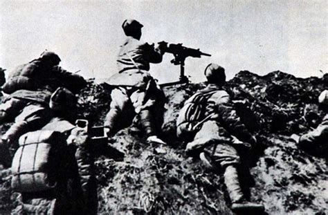 百团大战中，八路军副总司令彭德怀亲临前线指挥-中国抗日战争-图片