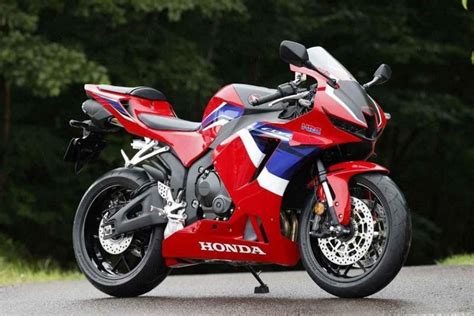 Honda Honda CBF600N - Moto.ZombDrive.COM
