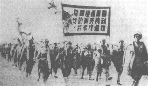 红军改编之前，在陕北的红军部队主要有︰红一方面军