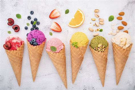 这夏冰淇淋都贵了？ 我们最近问了伊利、雀巢、光明、沃尔玛…-FoodTalks