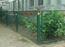 成都厂家护栏小区别墅防护铁艺栅栏工厂工地栏杆学校围栏围墙护栏-阿里巴巴