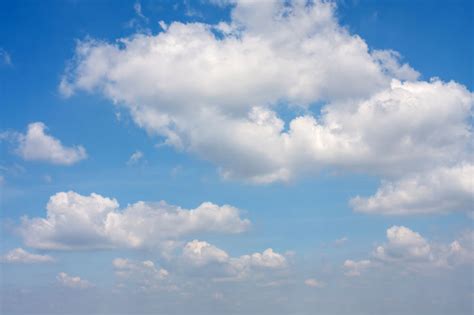 美丽的云层图片-云层之上的惊艳景色素材-高清图片-摄影照片-寻图免费打包下载