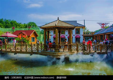 本溪小市一庄一排小房与水池高清图片下载_红动中国