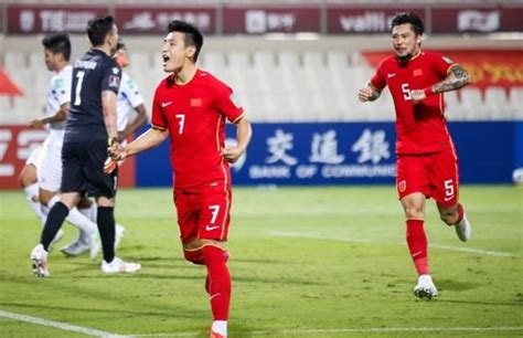 西媒点评武磊：中国足球明星，2场世预赛打入3球 两获最佳球员|世界体育报|武磊|最佳球员_新浪新闻
