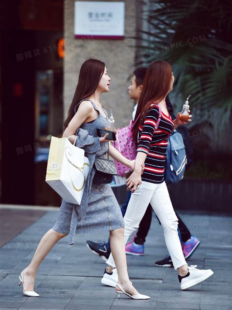 甜美女生逛街头像