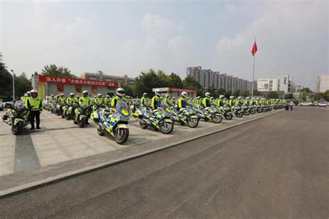 河南郑州交警支队举行全市交警系统实战大练兵比武竞赛活动(组图) -特种装备网