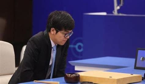 中韩围棋第一人对决，柯洁半年内两负申真谞_手机新浪网