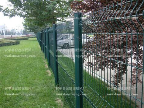 香洲道路旁边框架护栏隔离网 绿化带铁丝网围栏-一步电子网