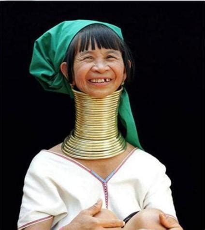 缅甸“长颈族”, 女性最多的戴25层项圈|项圈|缅甸|女性_新浪新闻