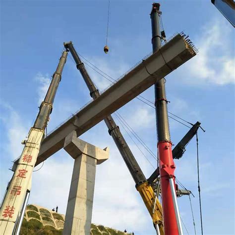 首件钢主梁端横梁完成吊装 新典桥进入上部结构施工