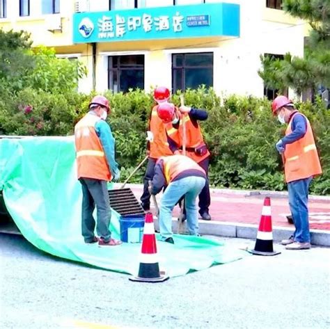 萍乡市市政设施维修管理处查处一起挖掘机擅自上人行道行为-萍乡频道-大江网（中国江西网）