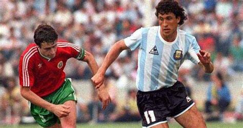 盘点阿根廷足球历史十大球星排行_巴拉排行榜