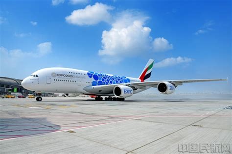 庆祝迪拜世博会阿联酋航空新涂装A380亮相-中国民航网