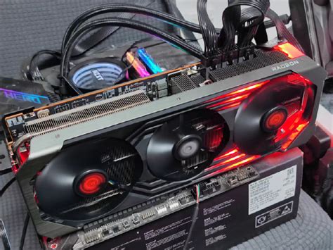 AMD发布Radeon RX 6950 XT显卡：频率更高_原创_新浪众测