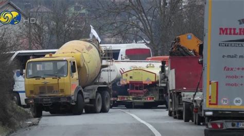 科索沃北部路障拆除 武契奇下令取消战备状态_凤凰网视频_凤凰网
