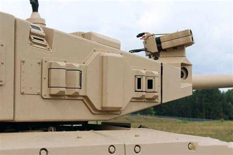 总设计师：VT4坦克或装140炮 可击穿1米厚装甲_手机新浪网