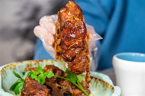 【胡萝卜牛肉水饺的做法步骤图，怎么做好吃】1-yin酱_下厨房