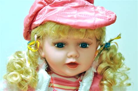 抖音热卖洋娃娃公主萝莉恒潮迷糊芭比女孩玩具可换装儿童女孩玩具-阿里巴巴