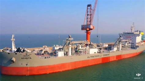 世界新造吨位最大的散装水泥运输船—"ADVAITA"轮顺利离港 - 集团新闻 - 蓬莱中柏京鲁船业有限公司