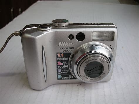 【很新尼康 7900 数码相机,1.8大CCD】- 蜂鸟二手交易平台