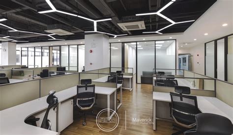 900平简约办公室设计案例_效果图-精致的极简风办公室-意辰装饰