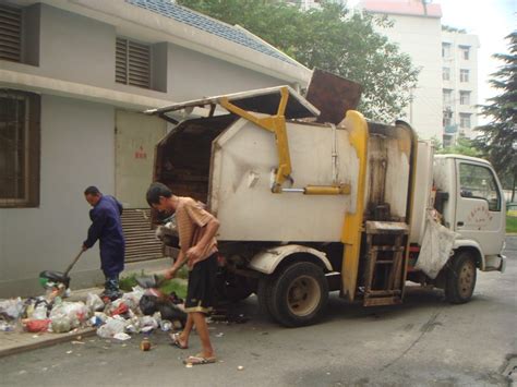 小区垃圾清运-施工实景-郑州绿城垃圾清运有限公司