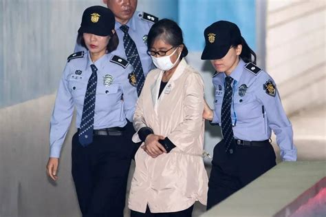 朴槿惠受贿案今天首次正式庭审 现场画面曝光 - 国际视野 - 华声新闻 - 华声在线
