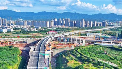 江西赣州：建设快速路 提升城市能级-人民图片网