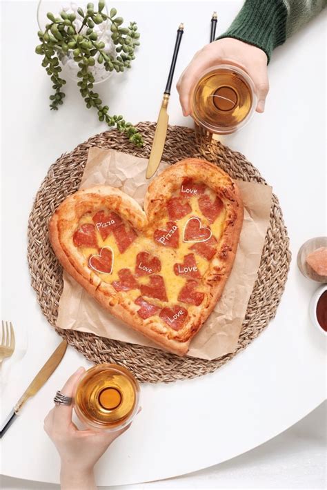 【爱心意式披萨的做法步骤图，怎么做好吃】crazy_go_下厨房