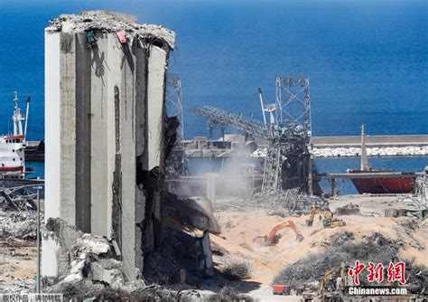 大爆炸一个月后，黎巴嫩贝鲁特港口突发大火 - 时局 - 新湖南