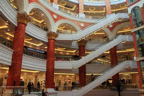 上海万象城中庭商场室内空间高清图片下载-正版图片500640668-摄图网