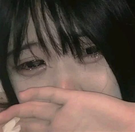 温柔悲伤女生头像真人
