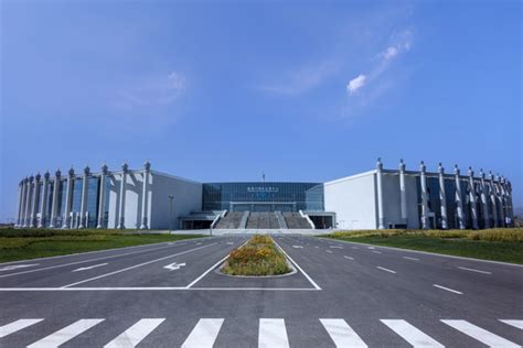 内蒙古日报数字报-敕勒川国际会展中心竣工