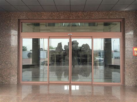 商场玻璃铜门|玻璃铜门
