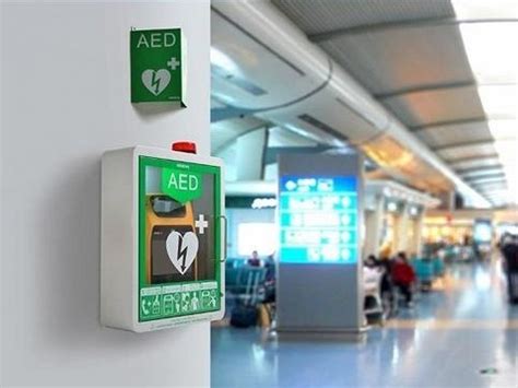 寻找AED｜车站、地铁、商场……上海“急救利器”AED安装使用情况如何？